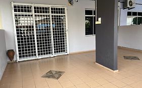 Redzuan Homestay